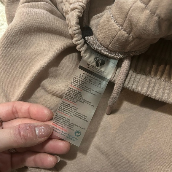 WOMEN'S Best Wear COMFORT SHORTS
Taupe Large - Picture 5 of 5